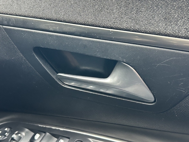 Used Peugeot 3008 2017 for sale - 77038579: Photo 39