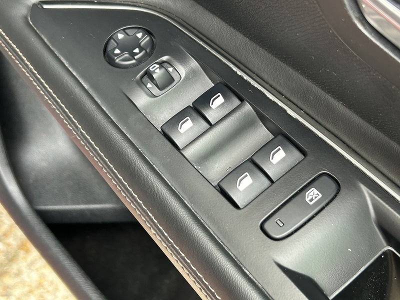 Used Peugeot 3008 2017 for sale - 77038579: Photo 40