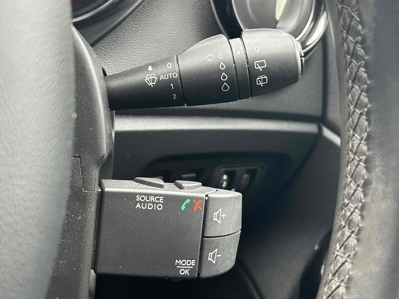 Used Renault Captur 2016 for sale - 76090094: Photo 17