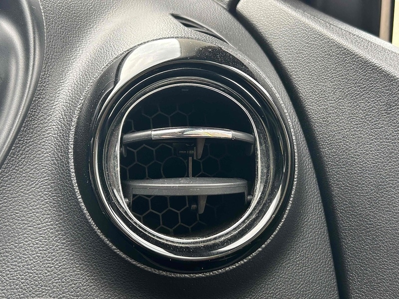 Used Renault Captur 2016 for sale - 76090094: Photo 24