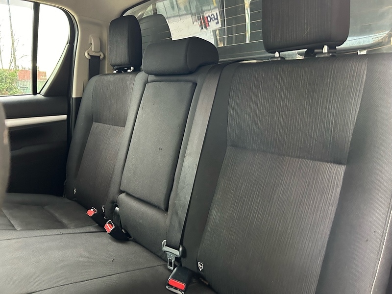 Used Toyota Hilux 2022 for sale - 76798801: Photo 16