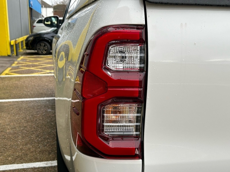 Used Toyota Hilux 2022 for sale - 76798801: Photo 54