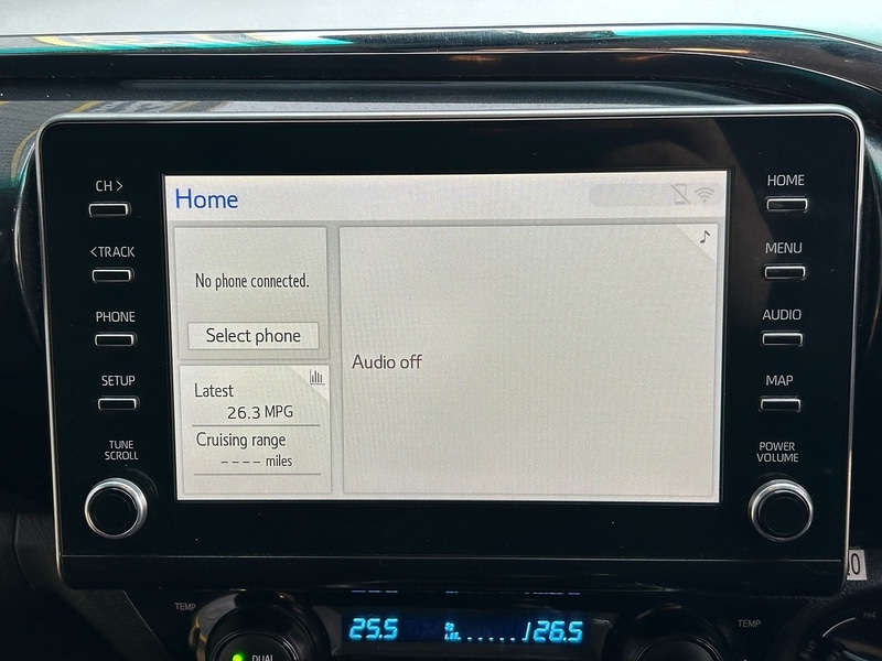 Used Toyota Hilux 2022 for sale - 76798801: Photo 65