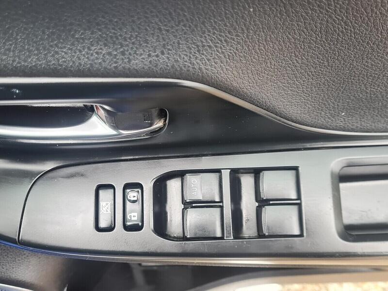 Used Toyota Yaris 2018 for sale - 78097483: Photo 18