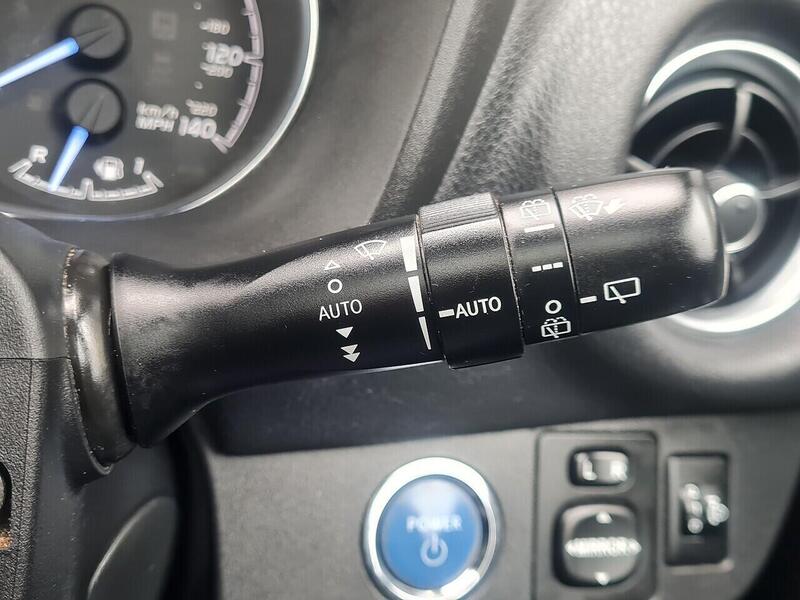 Used Toyota Yaris 2018 for sale - 78097483: Photo 25