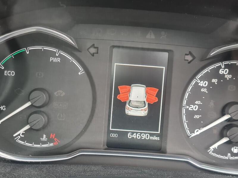 Used Toyota Yaris 2018 for sale - 78097483: Photo 42