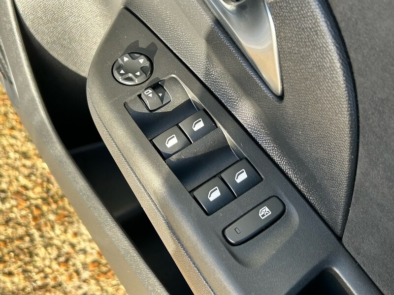 Used Vauxhall Corsa 2022 for sale - 76740856: Photo 61