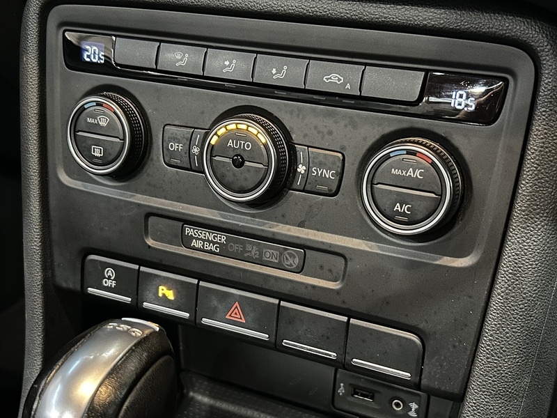 Used Volkswagen Beetle 2016 for sale - 77086541: Photo 34