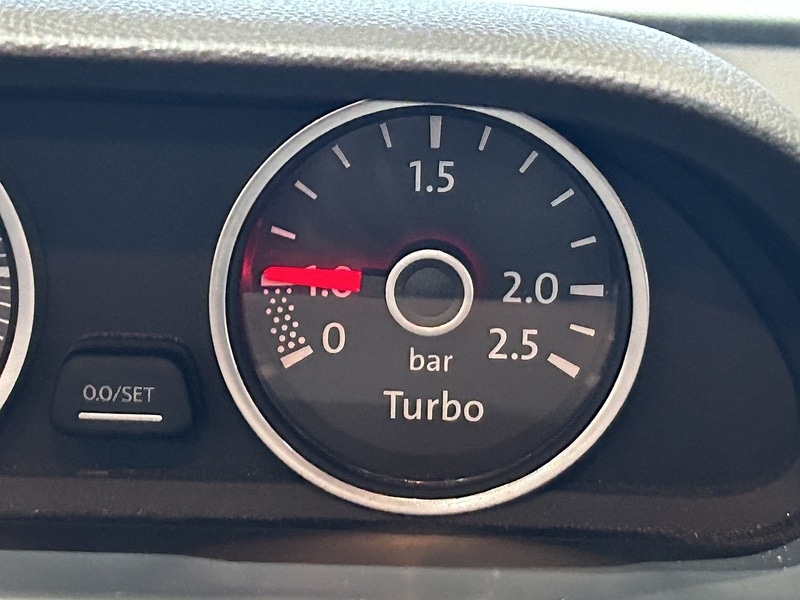 Used Volkswagen Beetle 2016 for sale - 77086541: Photo 39