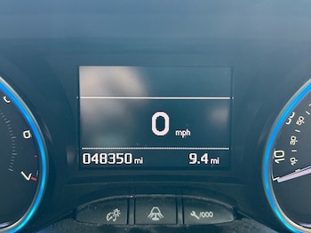 Used Peugeot 2008 2017 for sale - 77234445: Photo