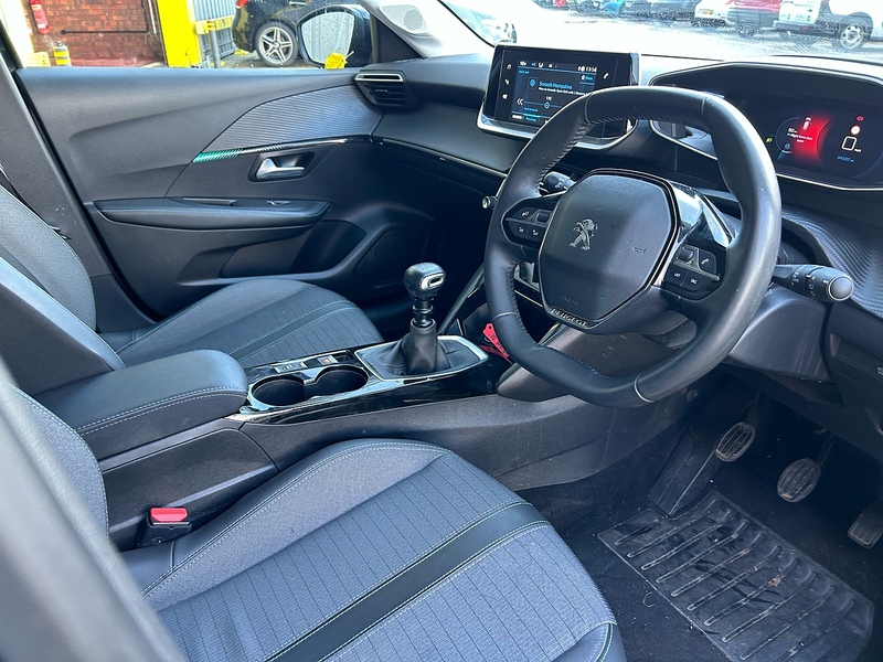 Used Peugeot 208 2022 for sale - 76792963: Photo 2