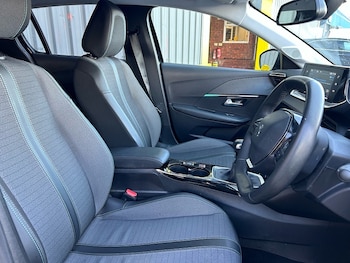 Used Peugeot 208 2022 for sale - 76792963: Photo