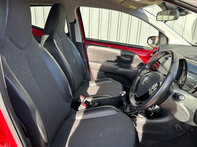 Used Toyota AYGO 2021 for sale - 76712096: Photo 11