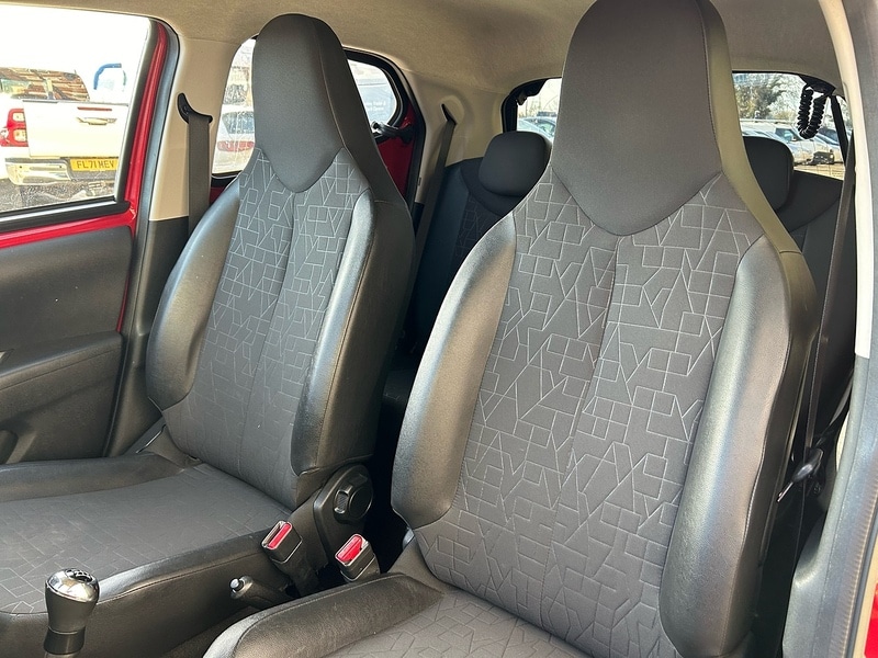 Used Toyota AYGO 2021 for sale - 76712096: Photo 13