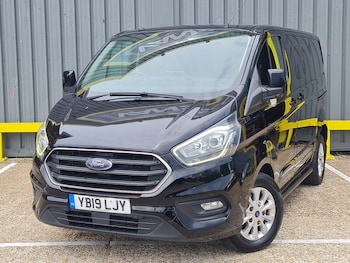Used Ford Tourneo Custom 2019 for sale - 78944190: Photo