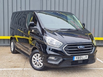 Used Ford Tourneo Custom 2019 for sale - 78944190: Photo