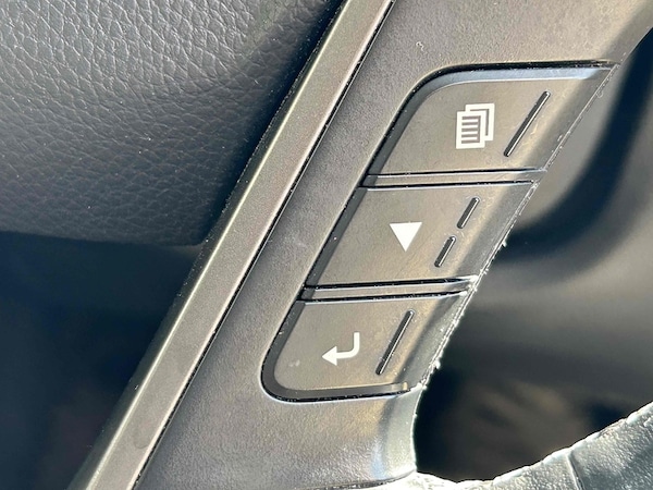 Used Hyundai Santa Fe 2017 for sale - 76106368: Photo 18