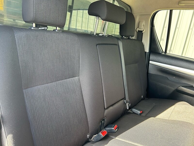 Used Toyota Hilux for sale - 77749192: Photo 13