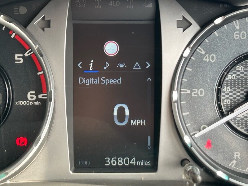 Used Toyota Hilux for sale - 77749192: Photo 35