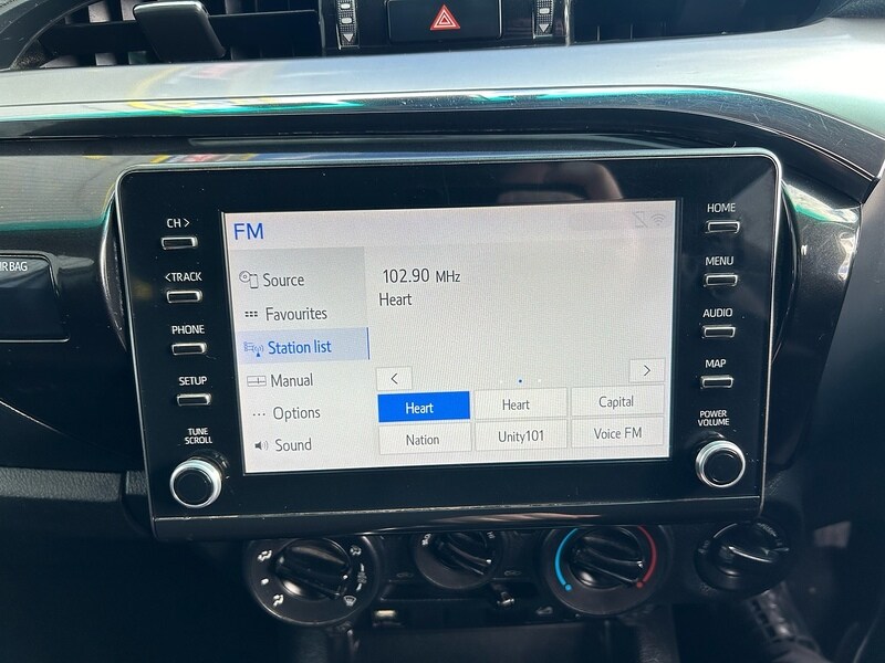 Used Toyota Hilux for sale - 77749192: Photo 40