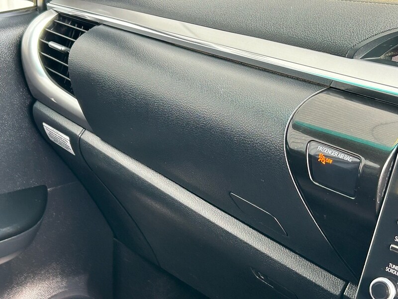 Used Toyota Hilux for sale - 77749192: Photo 51