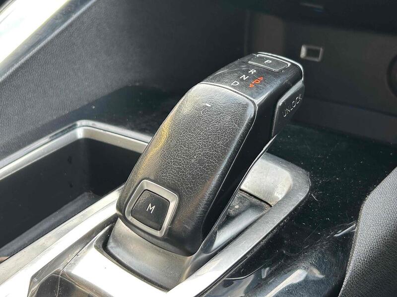 Used Peugeot 3008 2020 for sale - 76197282: Photo 11