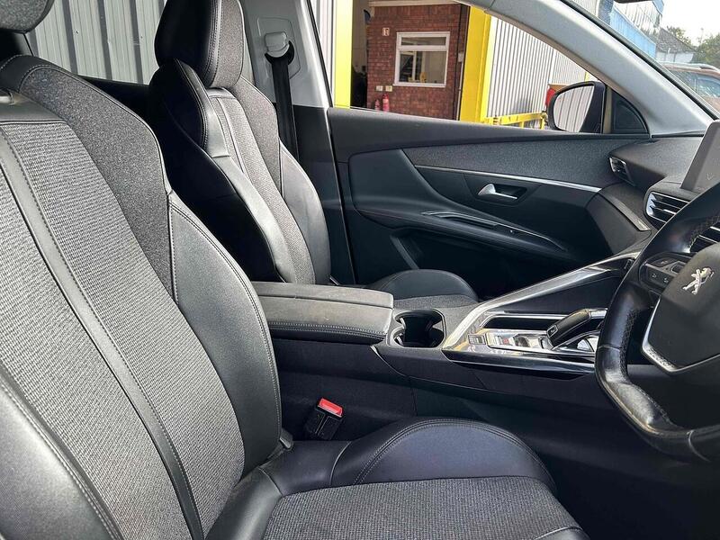 Used Peugeot 3008 2020 for sale - 76197282: Photo 3