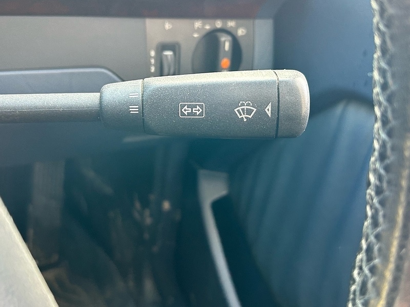 Used Mercedes-Benz E Class 1995 for sale - 77236879: Photo 11