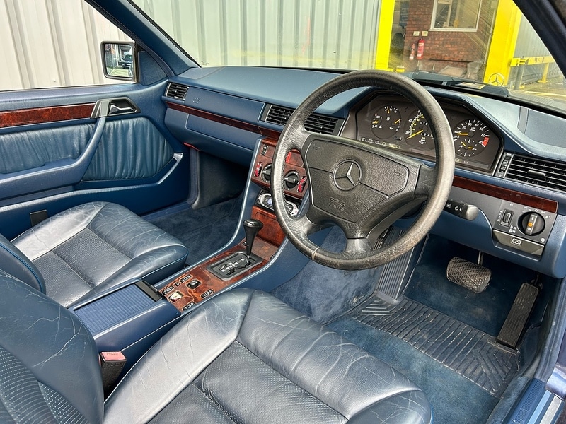 Used Mercedes-Benz 220 1995 for sale - 77236879: Photo 14