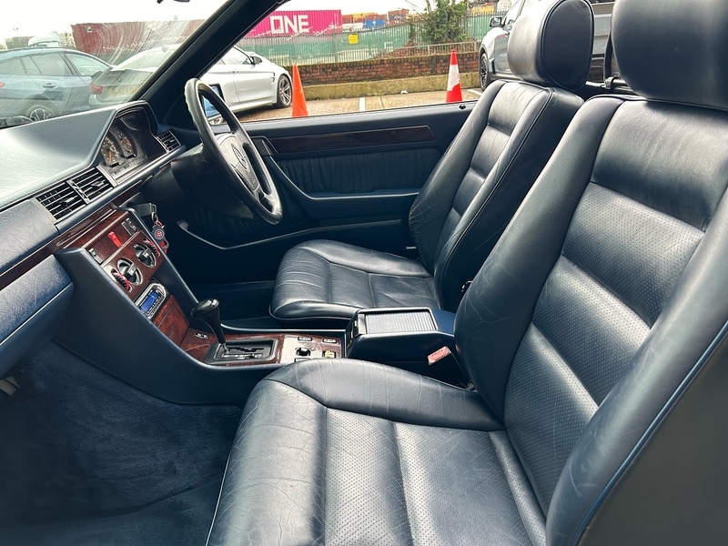 Used Mercedes-Benz 220 1995 for sale - 77236879: Photo 18