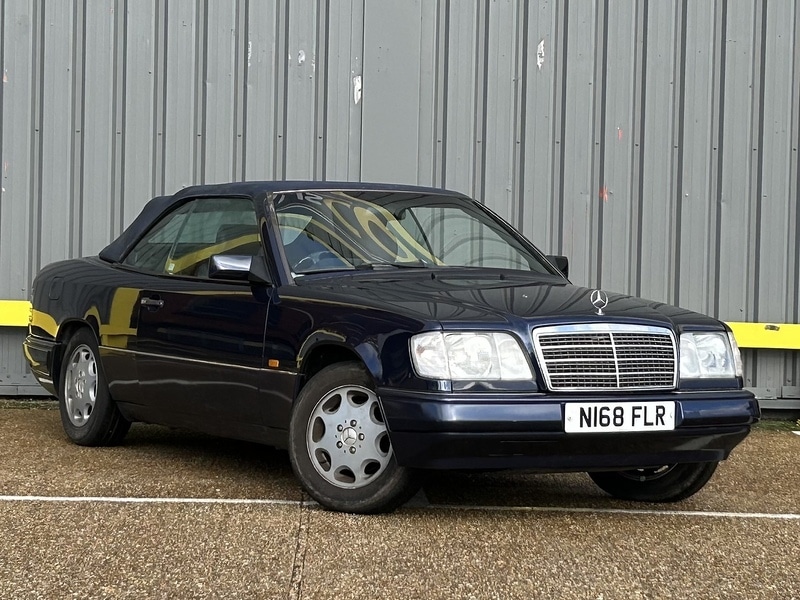 Used Mercedes-Benz E Class 1995 for sale - 77236879: Photo 2
