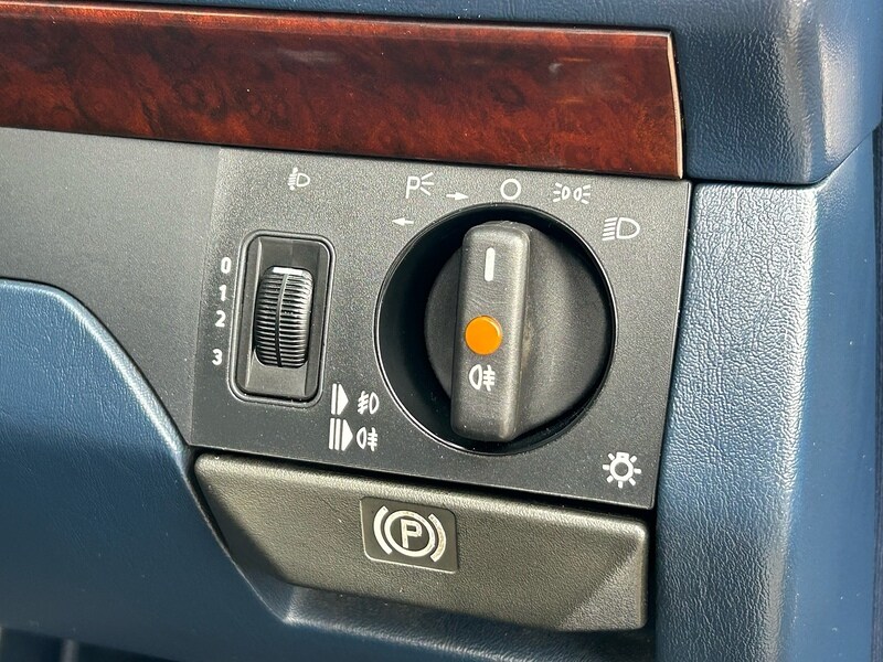 Used Mercedes-Benz 220 1995 for sale - 77236879: Photo 26