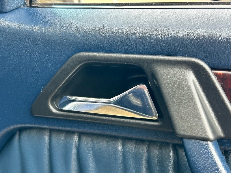 Used Mercedes-Benz 220 1995 for sale - 77236879: Photo 27