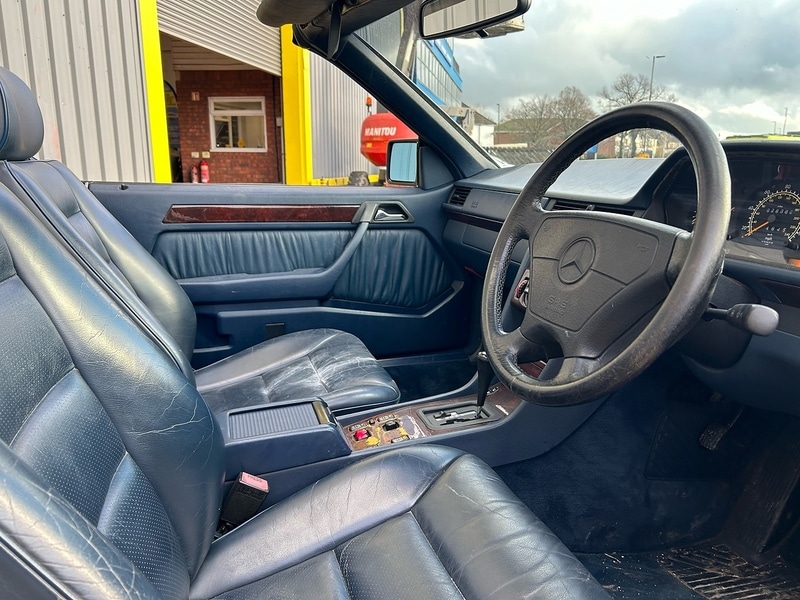 Used Mercedes-Benz E Class 1995 for sale - 77236879: Photo 3