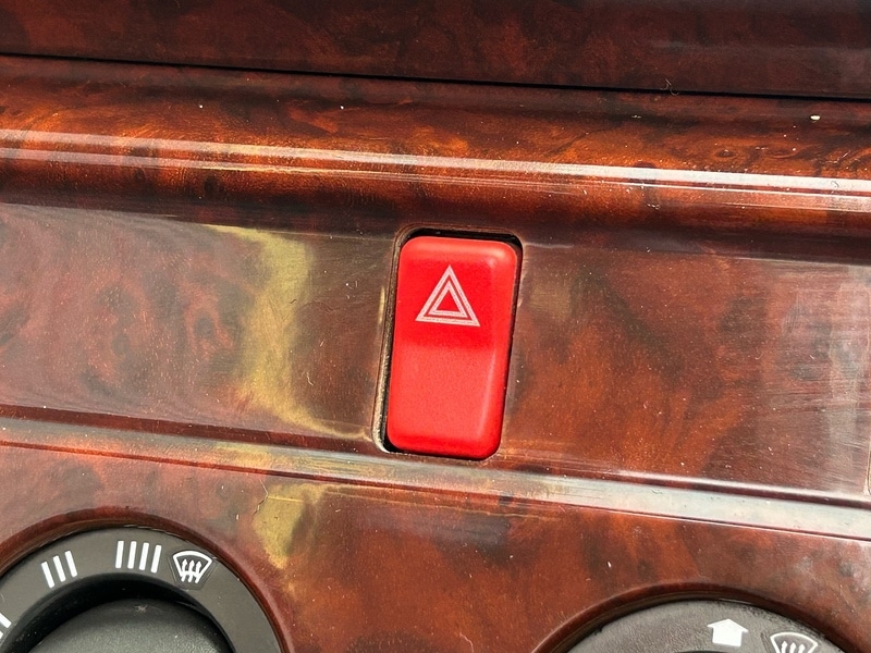 Used Mercedes-Benz 220 1995 for sale - 77236879: Photo 39