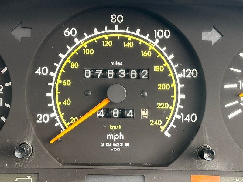 Used Mercedes-Benz 220 1995 for sale - 77236879: Photo 40