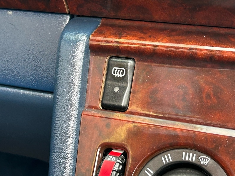 Used Mercedes-Benz 220 1995 for sale - 77236879: Photo 42