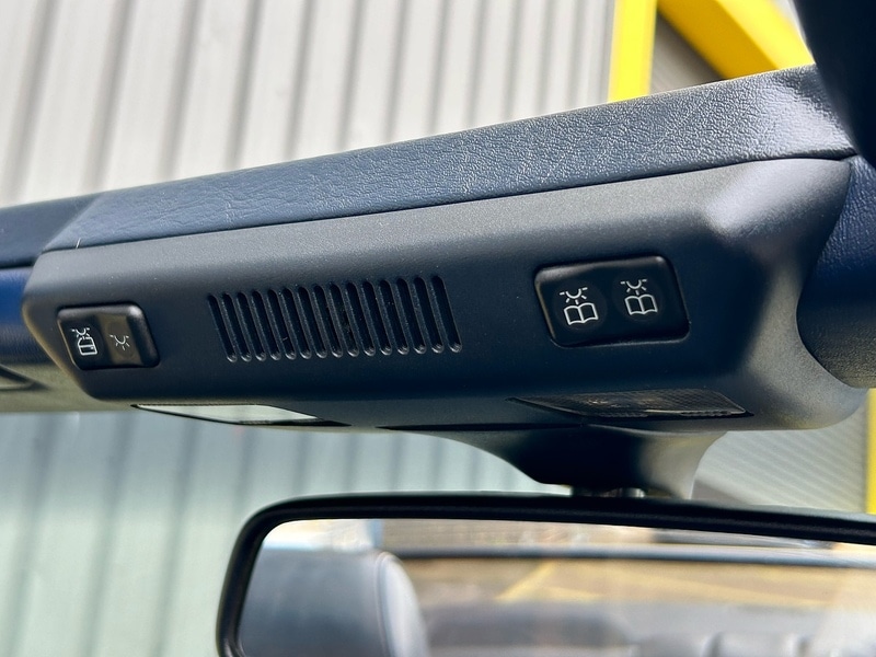 Used Mercedes-Benz 220 1995 for sale - 77236879: Photo 43