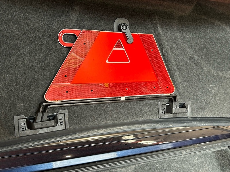 Used Mercedes-Benz 220 1995 for sale - 77236879: Photo 47