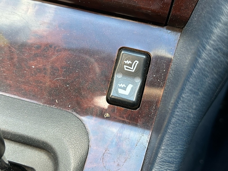 Used Mercedes-Benz E Class 1995 for sale - 77236879: Photo 8