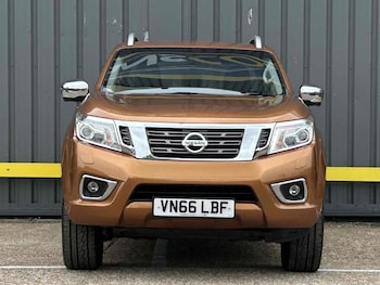 Used Nissan Navara 2016 for sale - 76292116: Photo 2