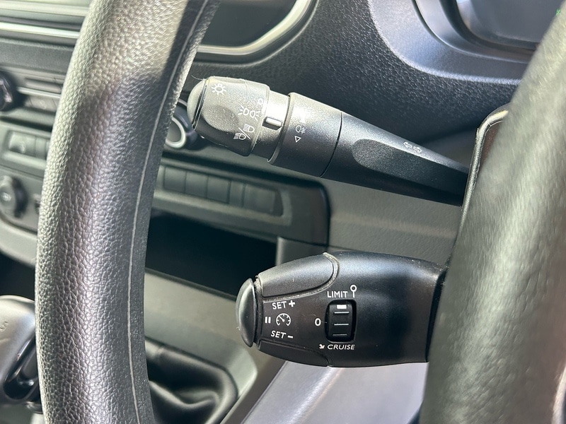 Used Vauxhall Vivaro Life 2020 for sale - 77889201: Photo 26