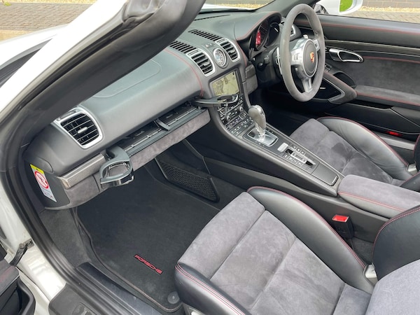 Used Porsche Boxster 2015 for sale - 76253163: Photo 32