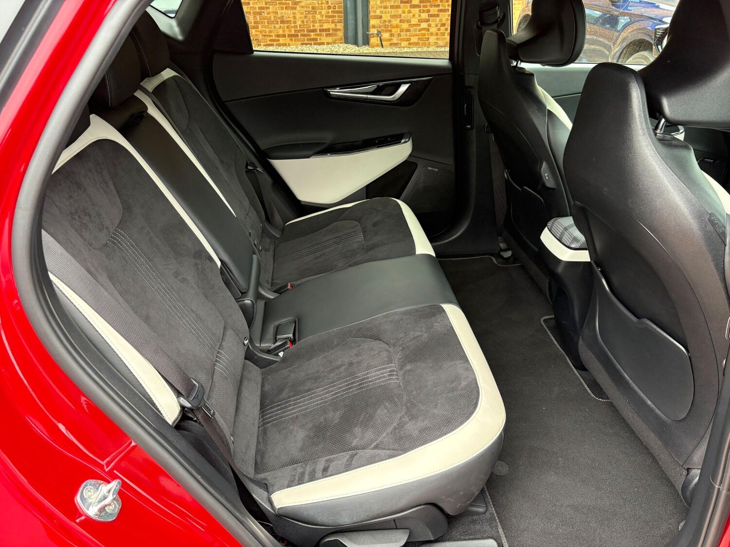 Used Kia EV6 2021 for sale - 76809291: Photo 26