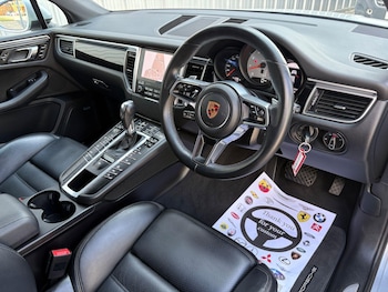 Used Porsche Macan 2017 for sale - 79188759: Photo