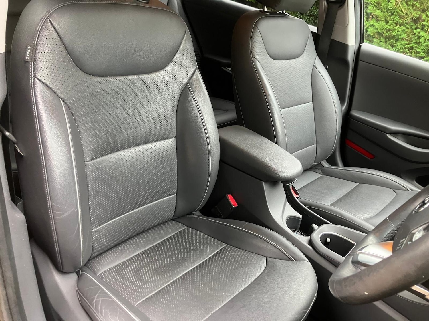 Used Hyundai IONIQ 2020 for sale - 76953572: Photo 3