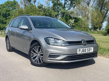 Volkswagen - Golf