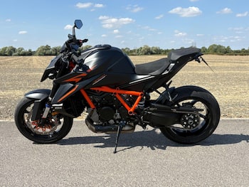Used KTM 1390 Super Duke R 2025 for sale - bike-79634824: Photo