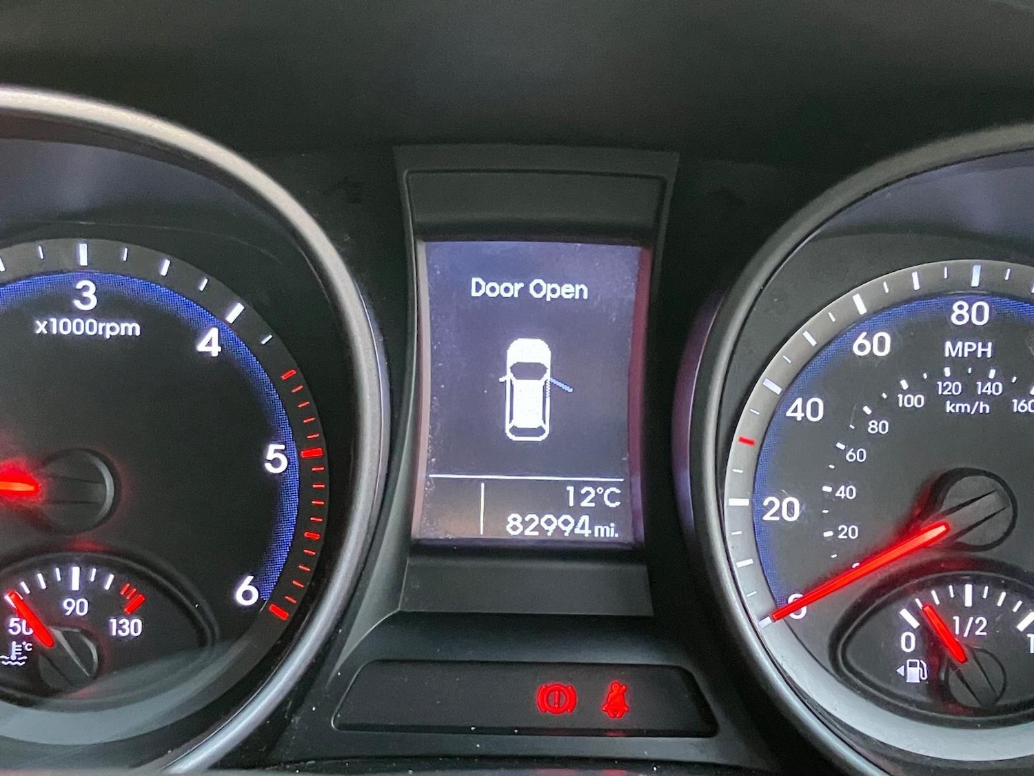 Used Hyundai Santa Fe 2014 for sale - 76330378: Photo 20