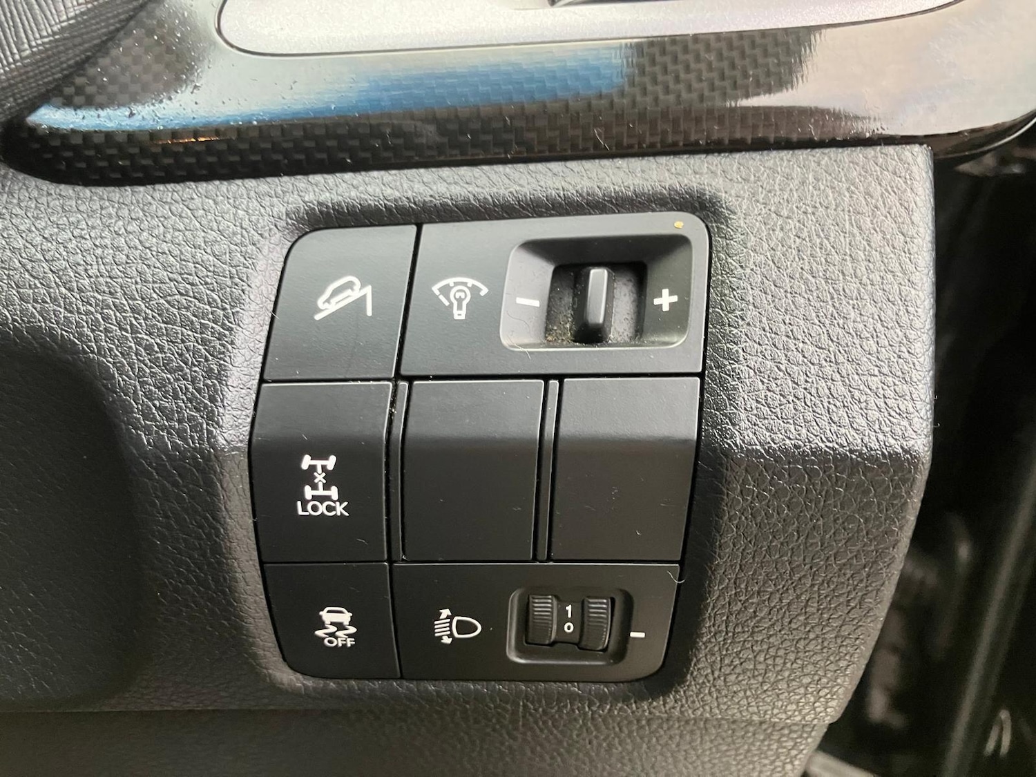 Used Hyundai Santa Fe 2014 for sale - 76330378: Photo 21